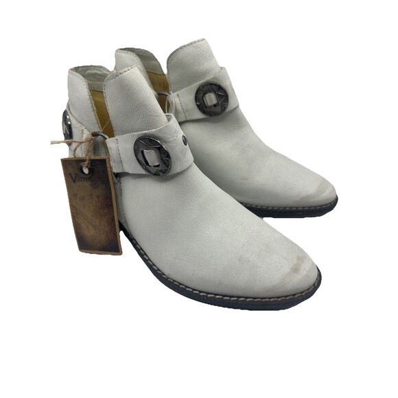 Vintage 7 white Leather Concho Cowgirl Booties Boho Western Sz 7 NEW - Picture 1 of 10